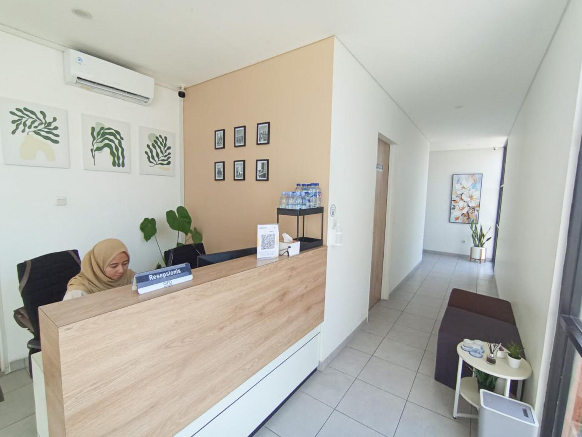 Ofo Kost Premium Kampung Inggris Pare Syariah Mitra Reddoorz Hotel Bagian luar foto