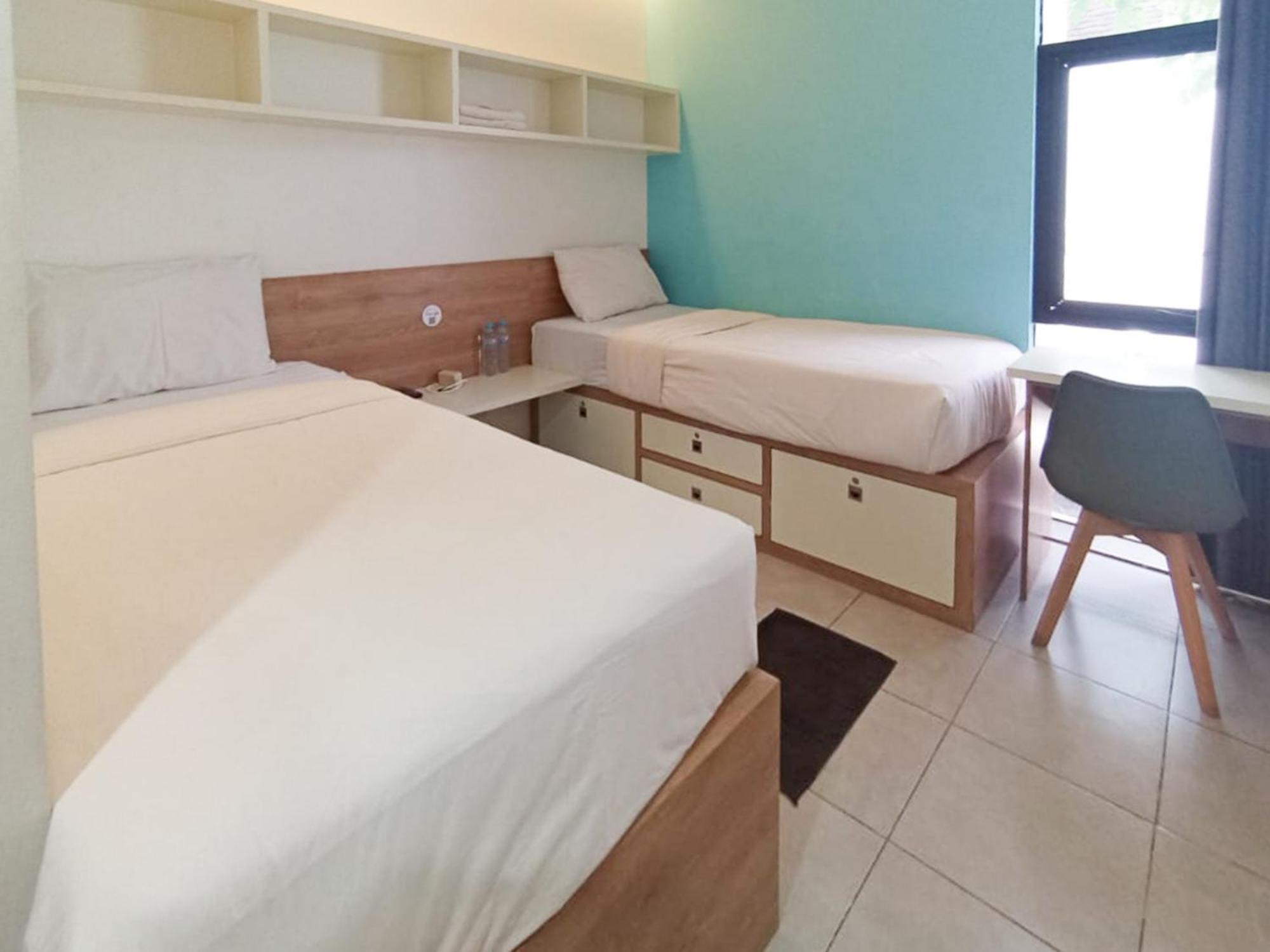 Ofo Kost Premium Kampung Inggris Pare Syariah Mitra Reddoorz Hotel Bagian luar foto