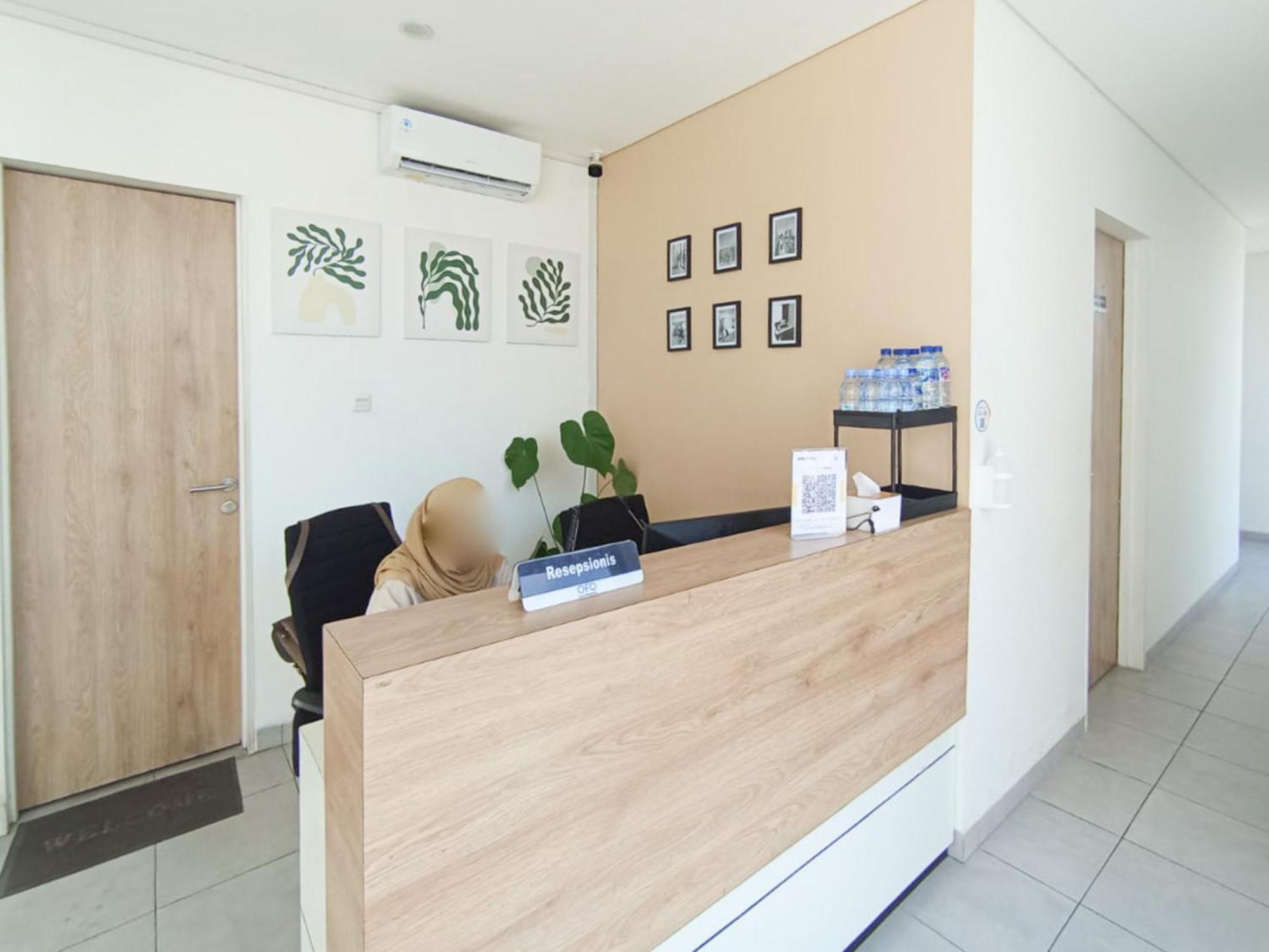 Ofo Kost Premium Kampung Inggris Pare Syariah Mitra Reddoorz Hotel Bagian luar foto