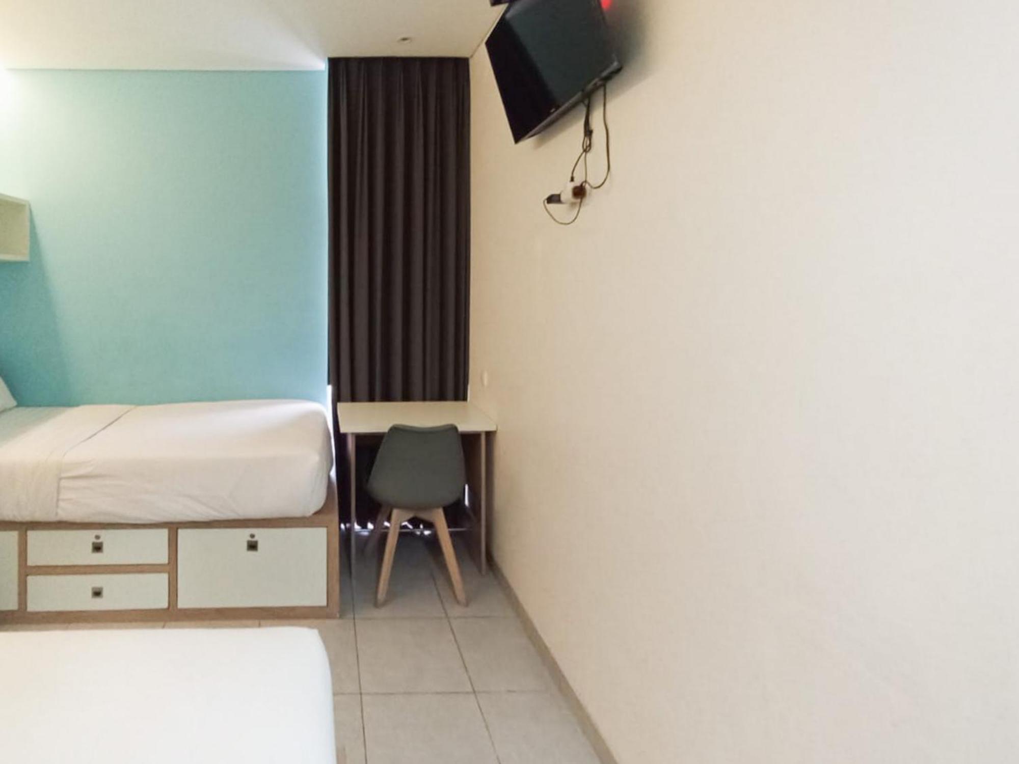 Ofo Kost Premium Kampung Inggris Pare Syariah Mitra Reddoorz Hotel Bagian luar foto