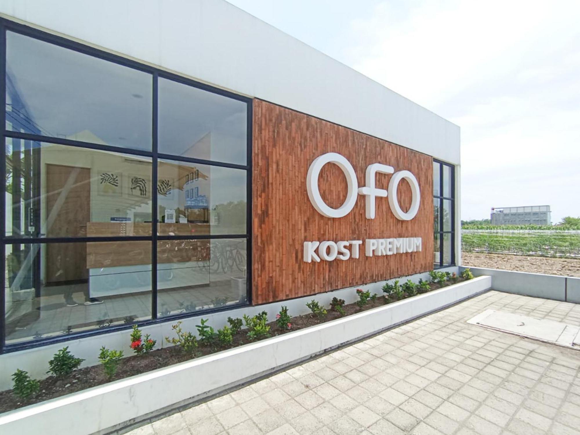 Ofo Kost Premium Kampung Inggris Pare Syariah Mitra Reddoorz Hotel Bagian luar foto